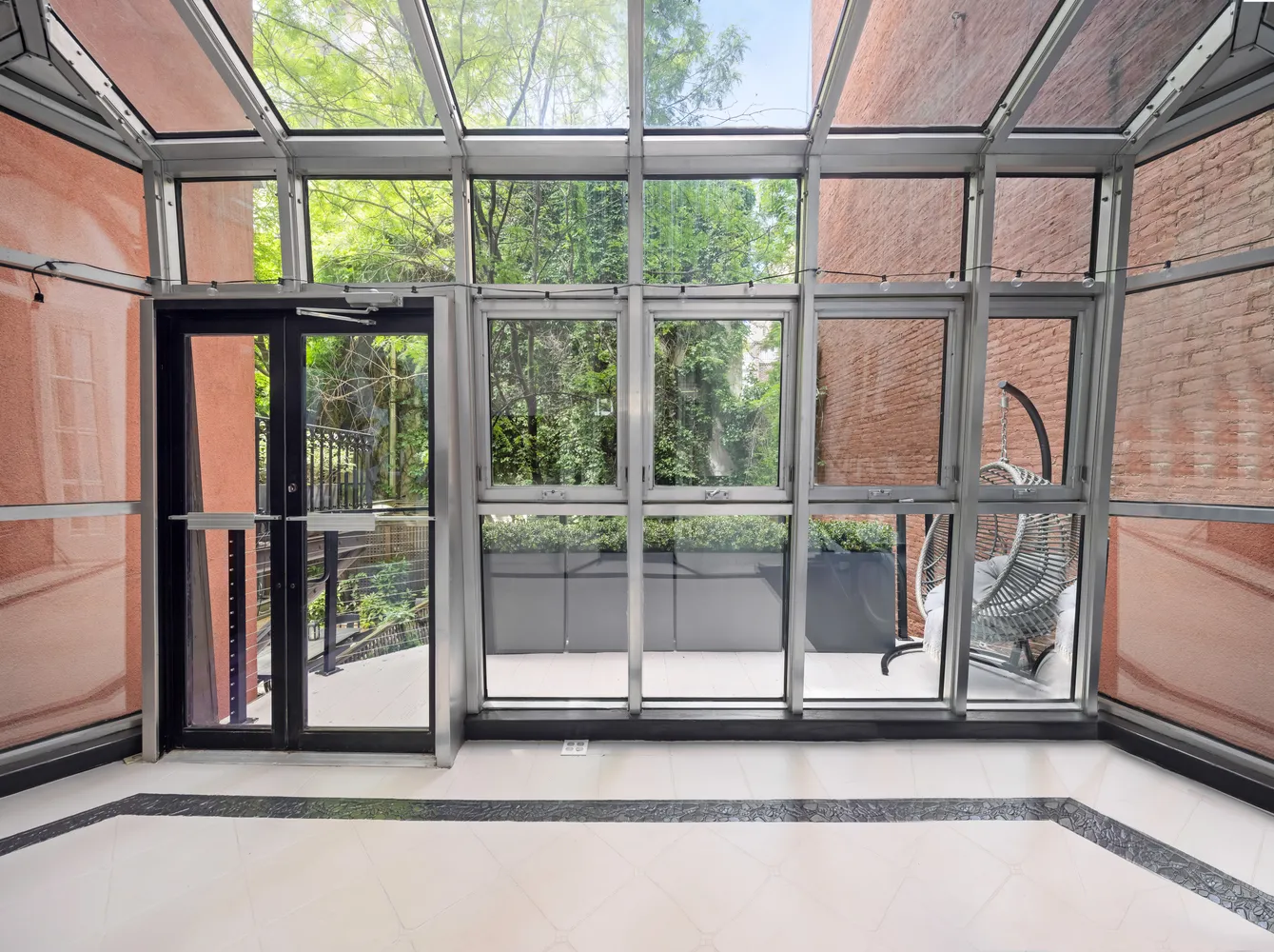$20,000 | 121 West 15th Street, Unit 2 | Chelsea