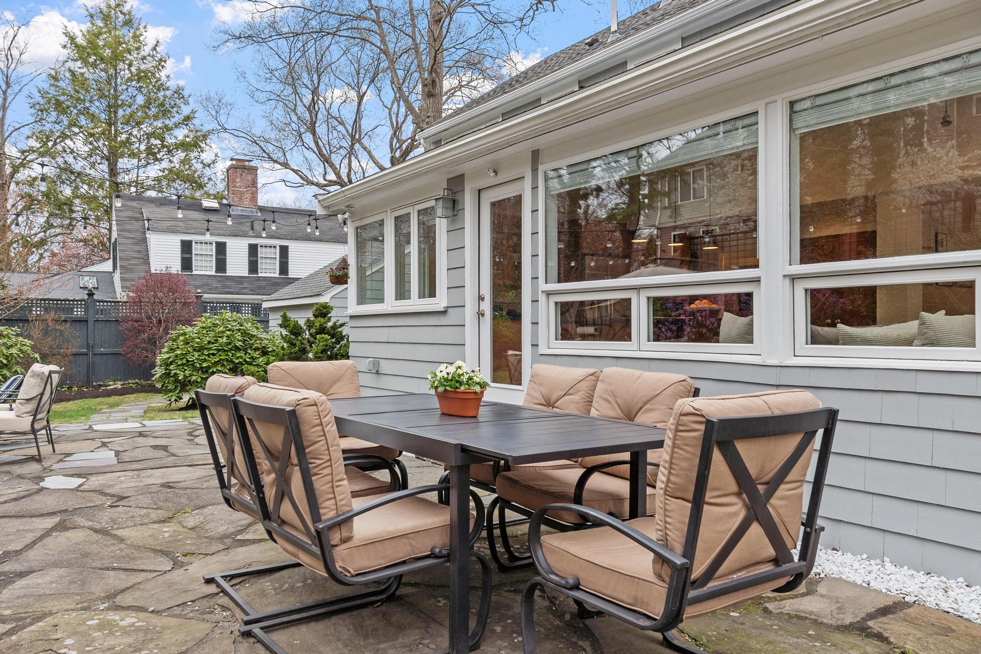 31 Woodland Road Lexington, MA 02420 - Photo 39 of 44