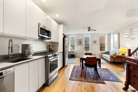 $4,950 | 65 Bond Street, Unit 4 | Boerum Hill