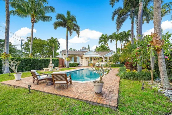 $2,400,000 | 521 North Swinton Avenue, Delray Beach, FL 33444