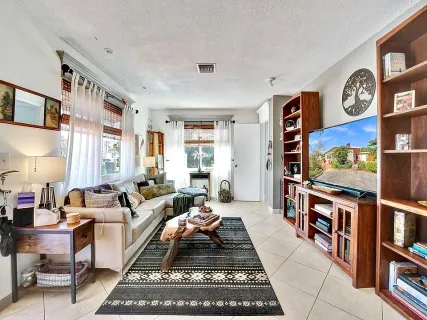 $630,000 | 381 Northeast 42nd Street, Oakland Park, FL 33334