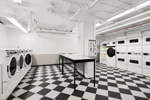 $685,000 | 75 Bank Street, Unit 4B | West Village