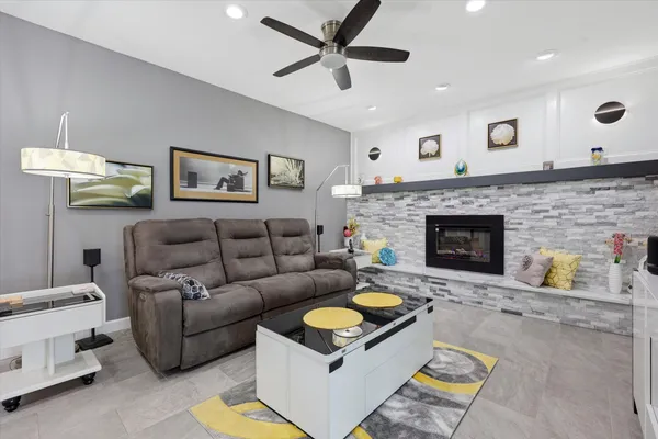 $709,000 | 1 Yardley Court, Mount Laurel, NJ 08054
