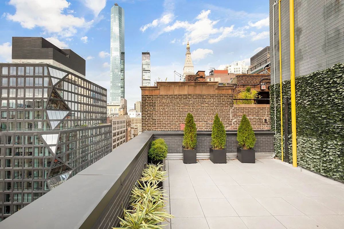 139 East 23rd Street, Unit 7 Manhattan, NY 10010 - Photo 16 of 17