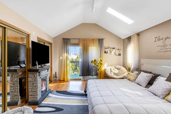 $950,000 | 27 Cypress Drive, Kings Park, NY 11754