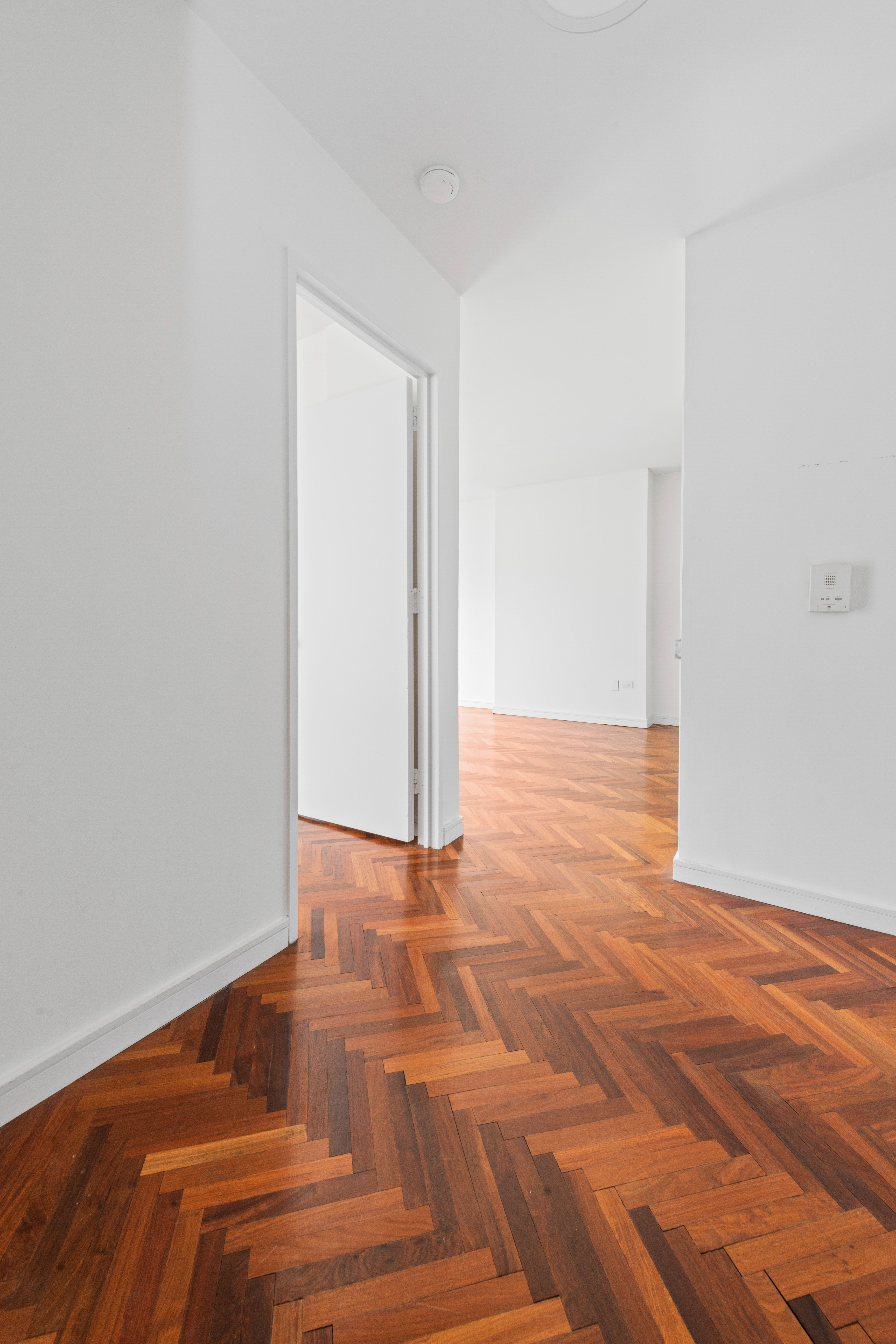 360 East 88th Street, Unit 4B Manhattan, NY 10128 - Photo 10 of 11