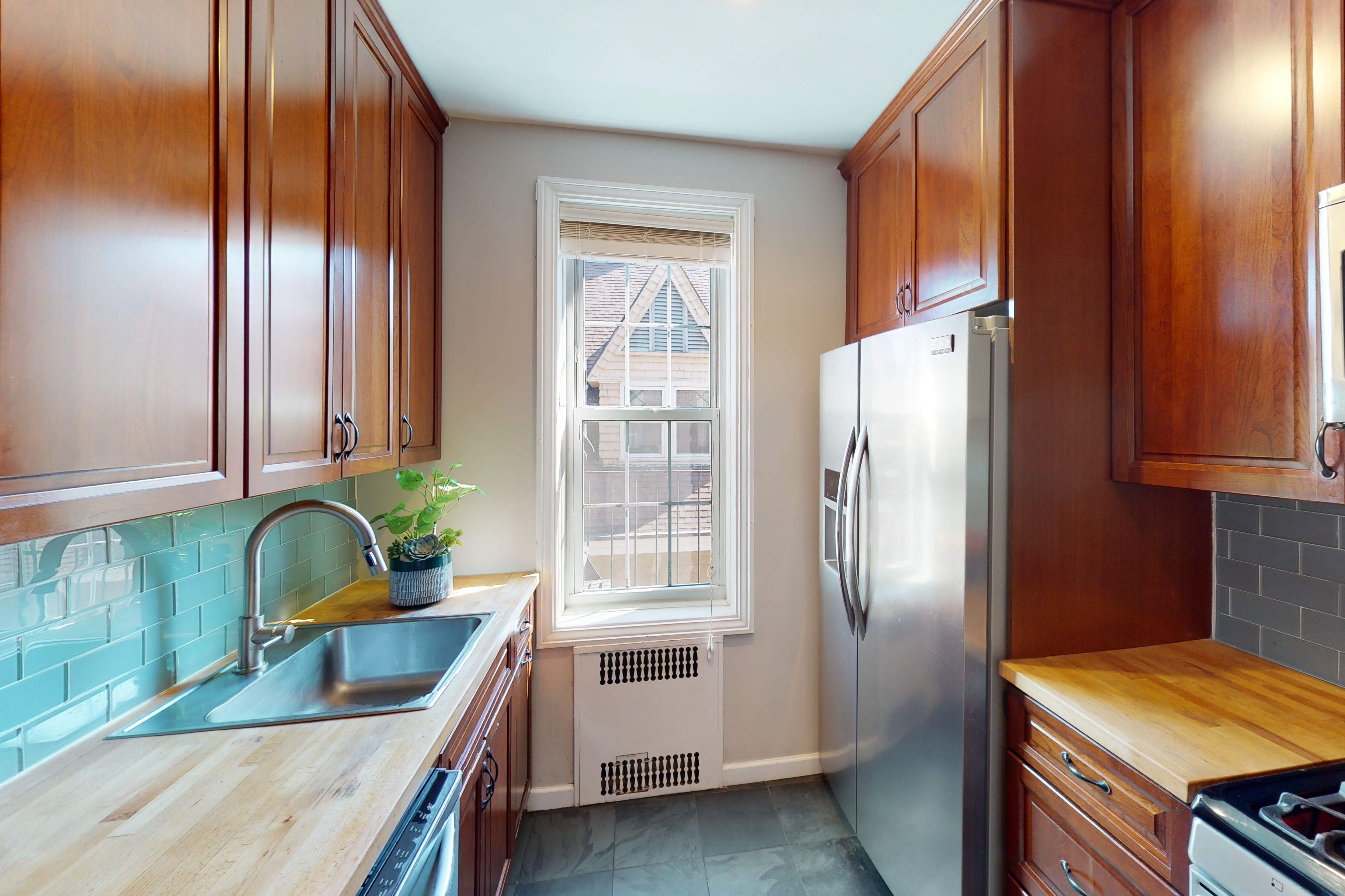 1409 Albemarle Road, Unit 3C Brooklyn, NY 11226 - Photo 2 of 8 Gallery Image 2