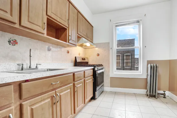 $2,550 | 496 East 95th Street, Unit 3 | Brownsville