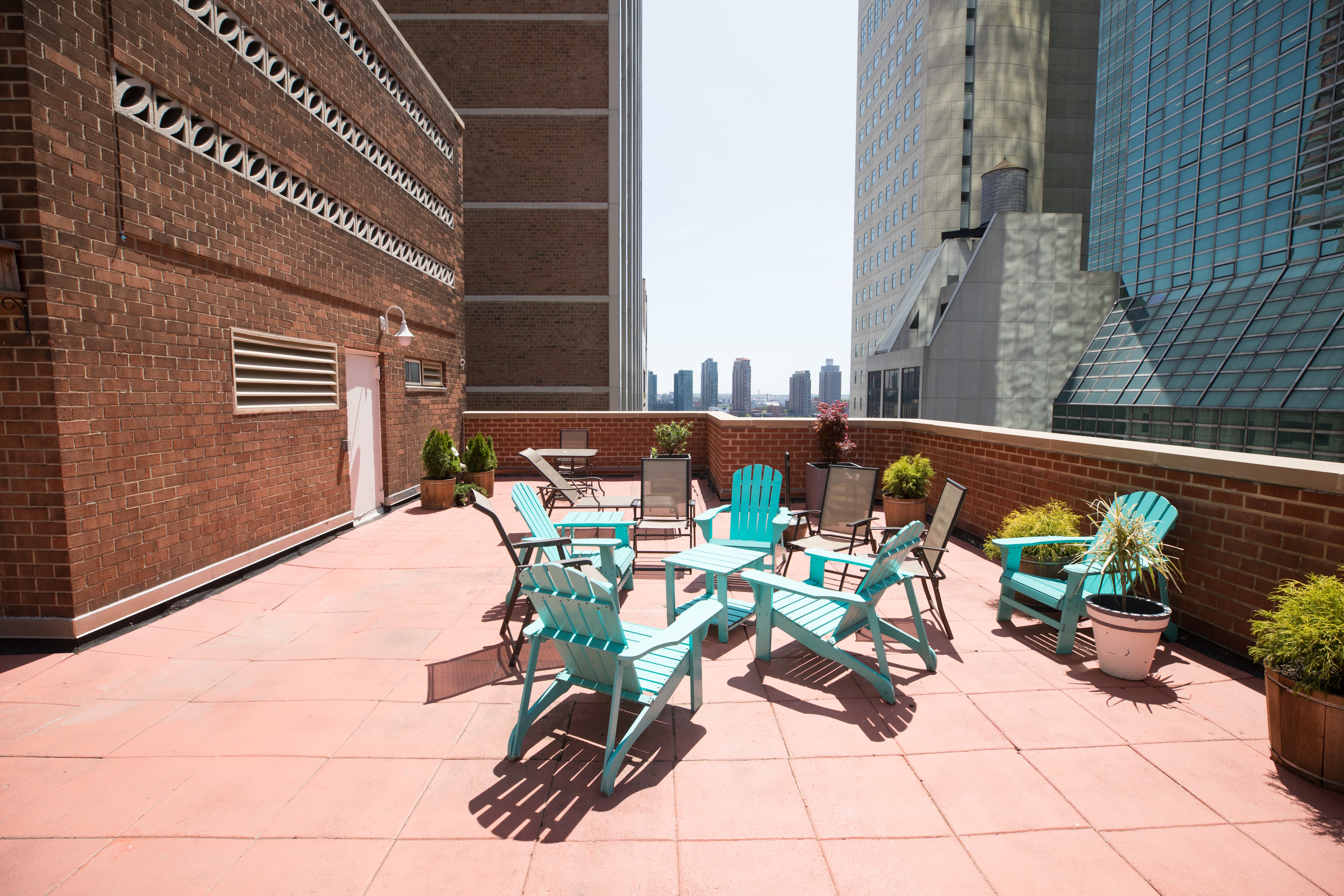 321 East 45th Street, Unit 9F Manhattan, NY 10017 - Photo 8 of 8