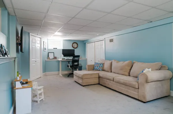 Contact Agent | Address Upon Request, Wakefield, MA 01880