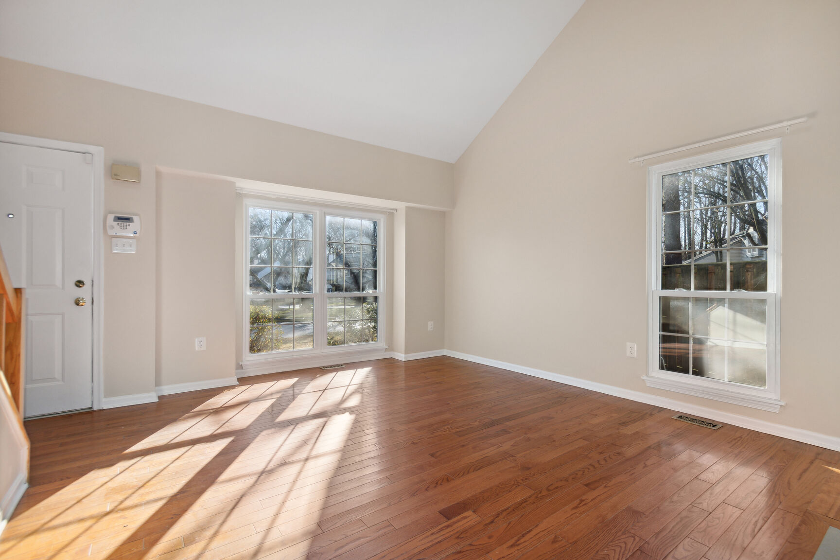 2 Hugo Court Silver Spring, MD 20906 - Photo 3 of 30