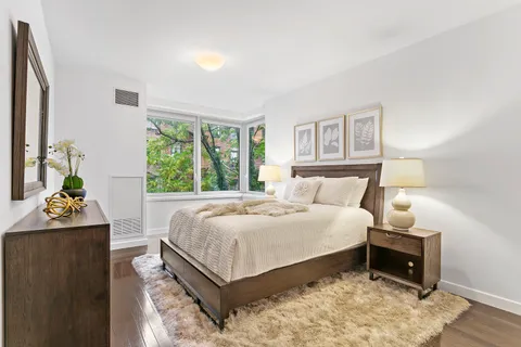 $2,195,000 | 462 West 58th Street, Unit 5A | Hell's Kitchen