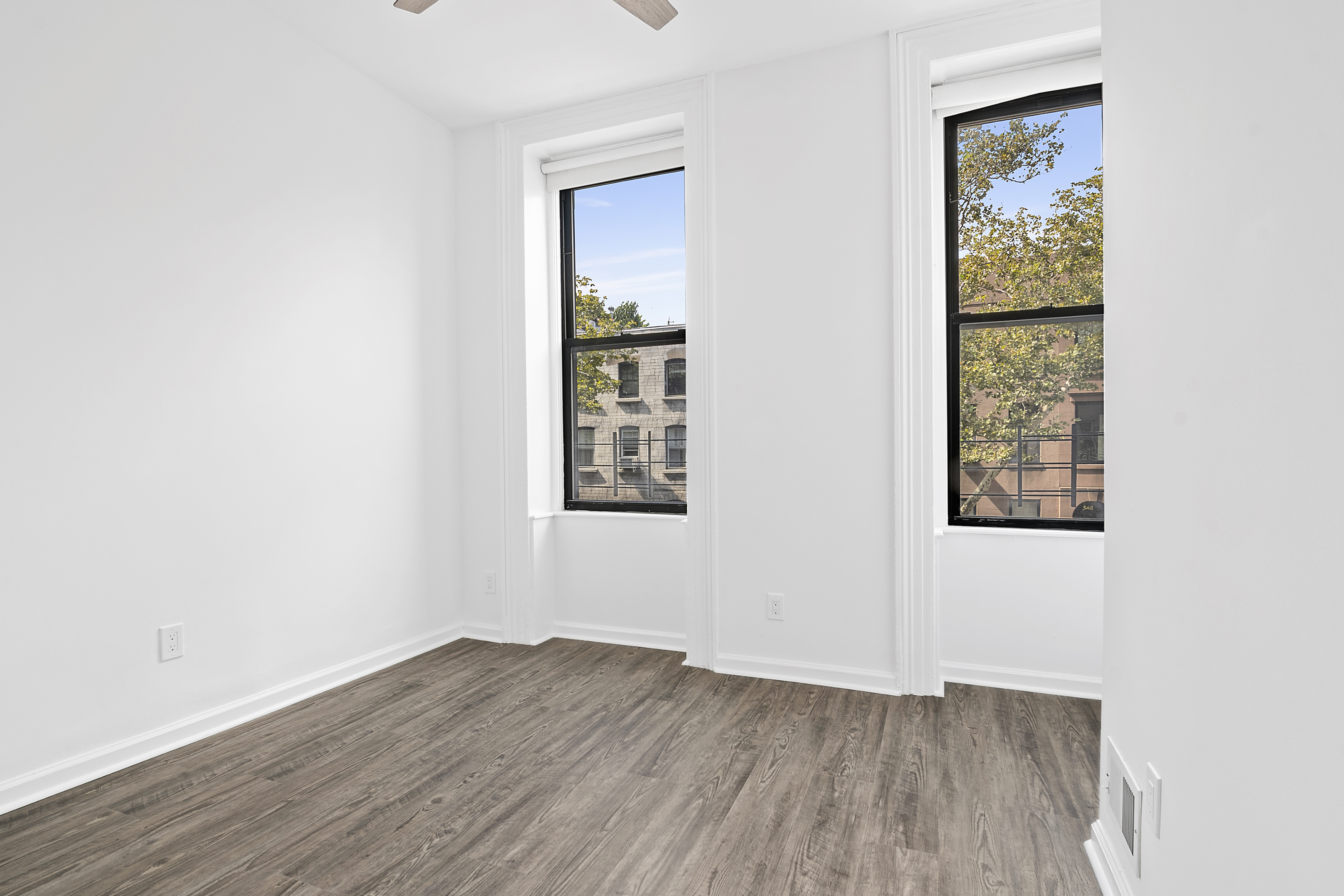 337 Clinton Street, Unit 2 Brooklyn, NY 11231 - Photo 32 of 34