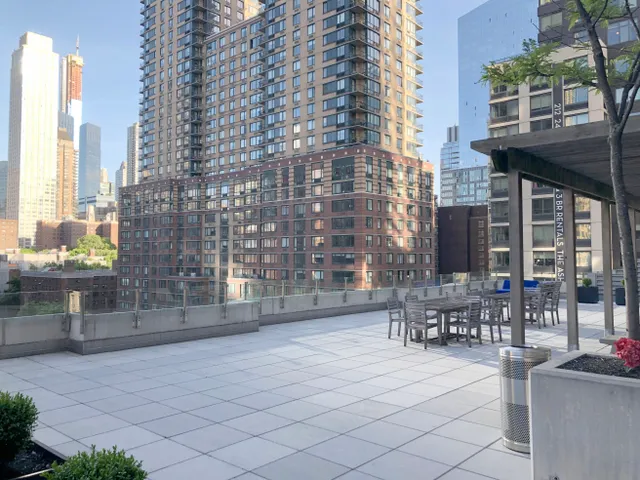 80 Riverside Boulevard, Unit 12D Manhattan, NY 10069 - Photo 13 of 16