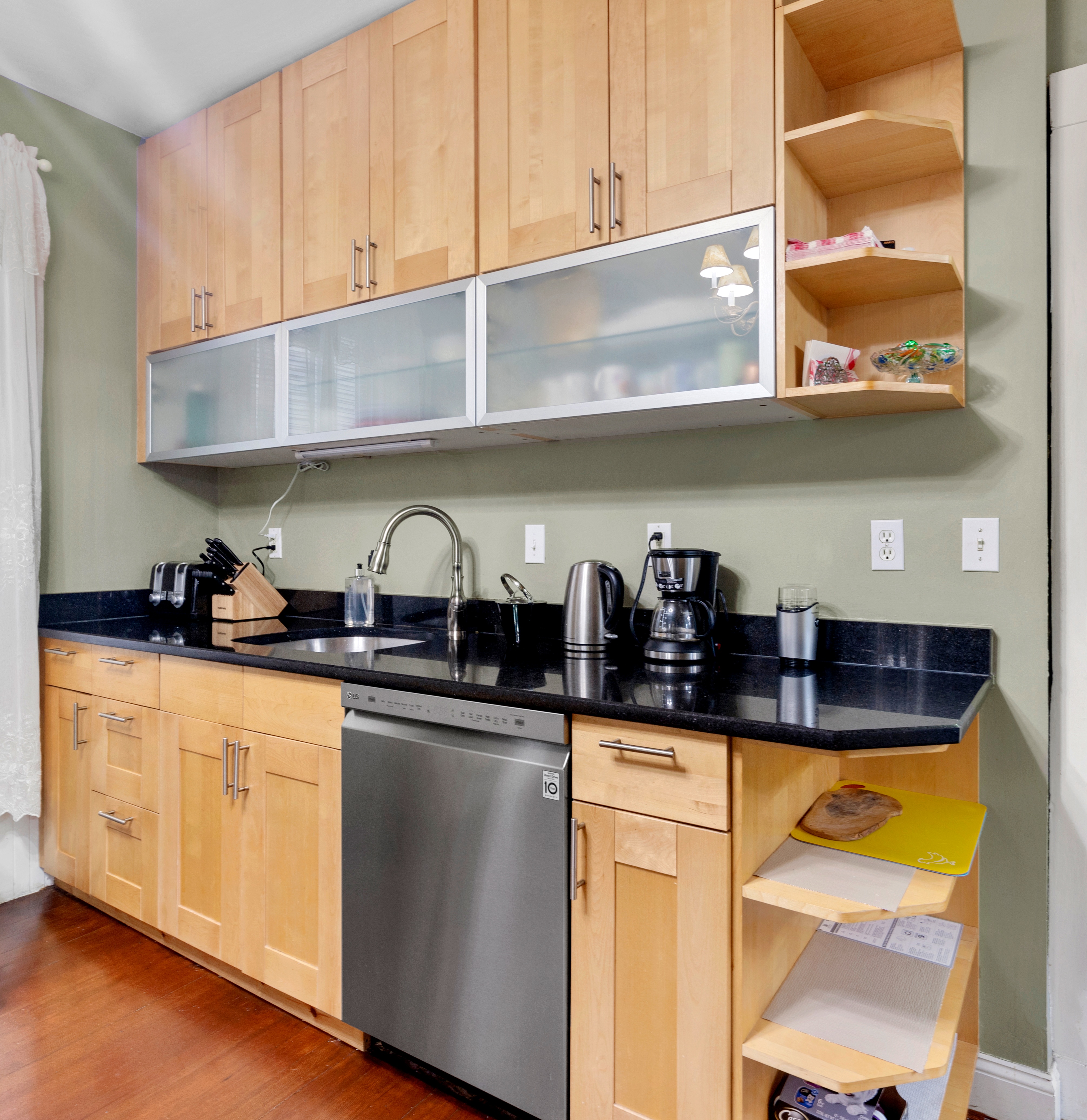 2 Pleasant Street, Unit 2 Boston, MA 02125 - Photo 16 of 32
