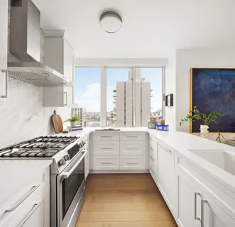 $2,000,000 | 455 East 86th Street, Unit 20E | Upper East Side