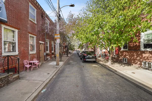 $500,000 | 1318 South Alder Street, Philadelphia, PA 19147