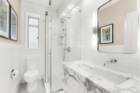 $1,295,000 | 155 West 20th Street, Unit 4E | Chelsea