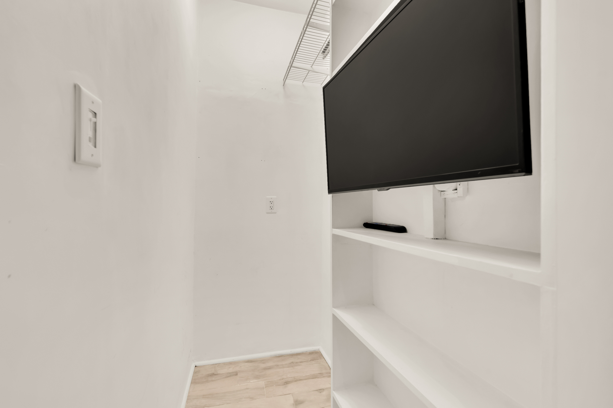 2009 Columbia Road Northwest, Unit 2 Washington, DC 20009 - Photo 20 of 37