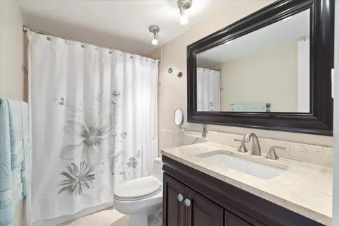 $689,900 | 1021 Hillsboro Mile, Unit 504, Hillsboro Beach, FL 33064