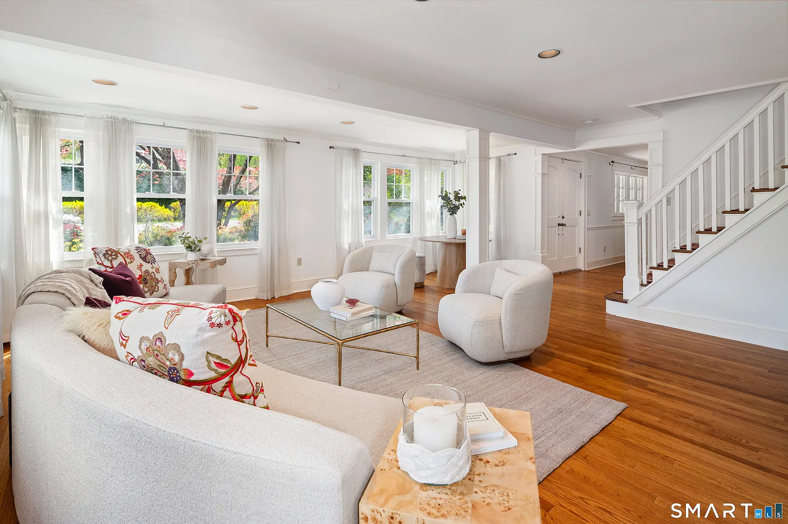 231 Roxbury Road Stamford, CT 06902 - Photo 6 of 39