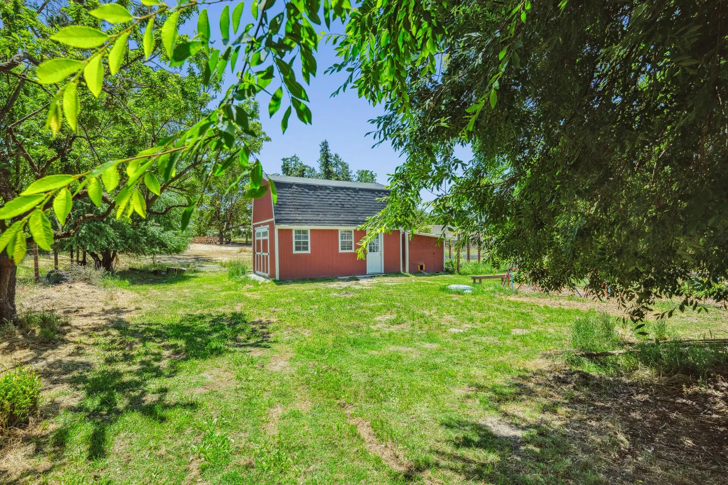 $1,400,000 | 498 Lohrman Lane, Petaluma, CA 94952