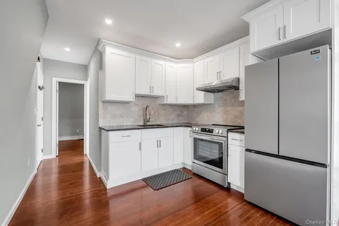 $3,000 | 33 Central Drive, Unit 2, Port Washington, NY 11050
