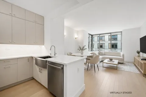 $1,150,000 | 200 Riverside Boulevard, Unit 15F | Upper West Side