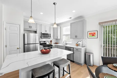 $485,000 | 21762 Dragons Green Square, Ashburn, VA 20147