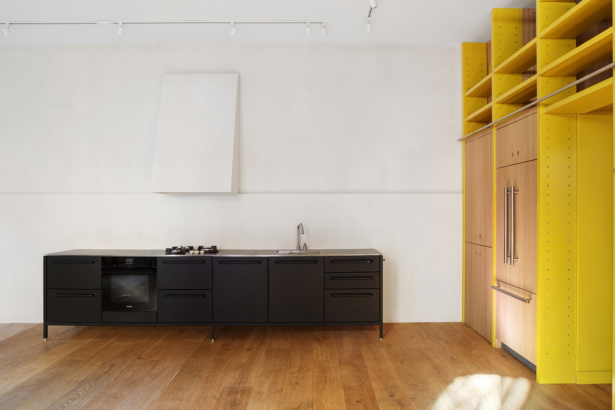 140 Sullivan Street, Unit 1FR Manhattan, NY 10012 - Photo 4 of 19 a view of a room