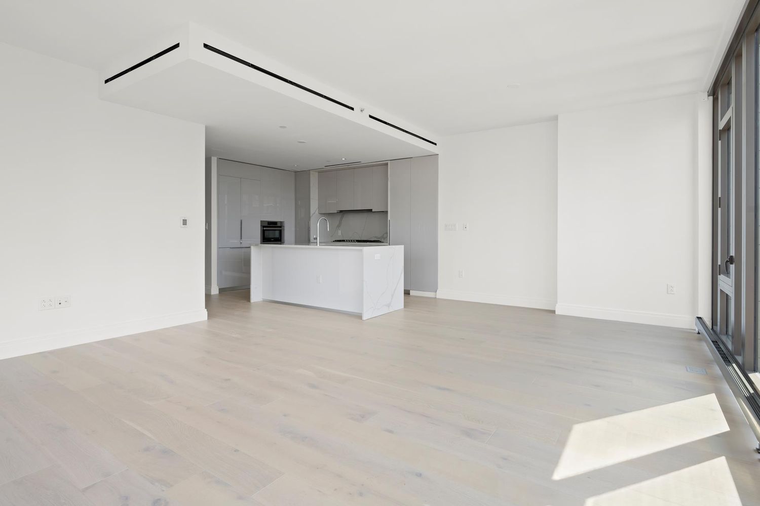 212 West 95th Street, Unit 11A Manhattan, NY 10025 - Photo 6 of 29 Gallery Image 6