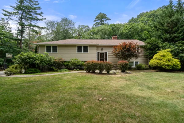$1,800,000 | 128 Country Way, Needham, MA 02492