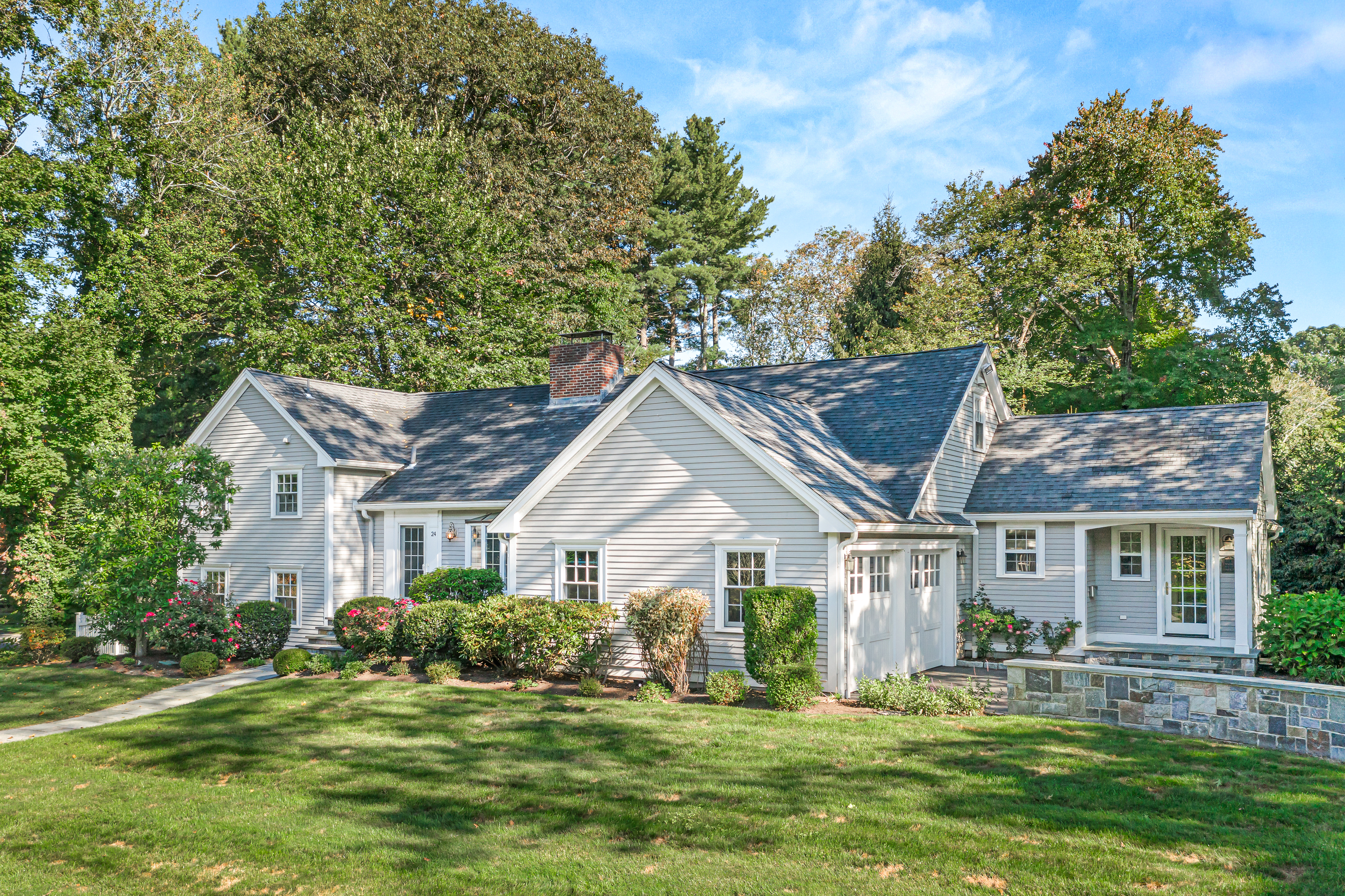 24 Radcliffe Road Wellesley, MA 02482 - Photo 11 of 12