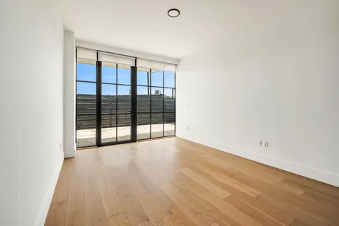 $1,348,000 | 24-22 Jackson Avenue, Unit 311 | Long Island City