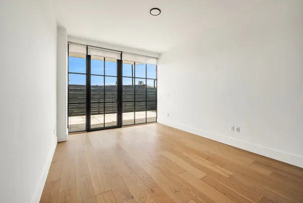 $1,398,000 | 24-22 Jackson Avenue, Unit 311 | Long Island City