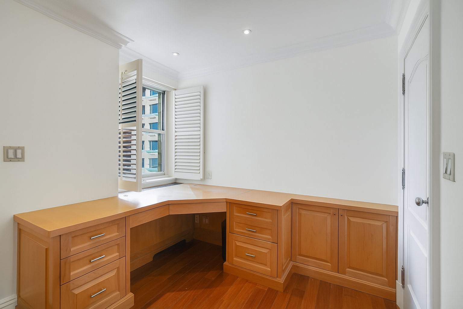 175 East 62nd Street, Unit 8D Manhattan, NY 10065 - Photo 7 of 24 a view of kitchen with furniture and window
