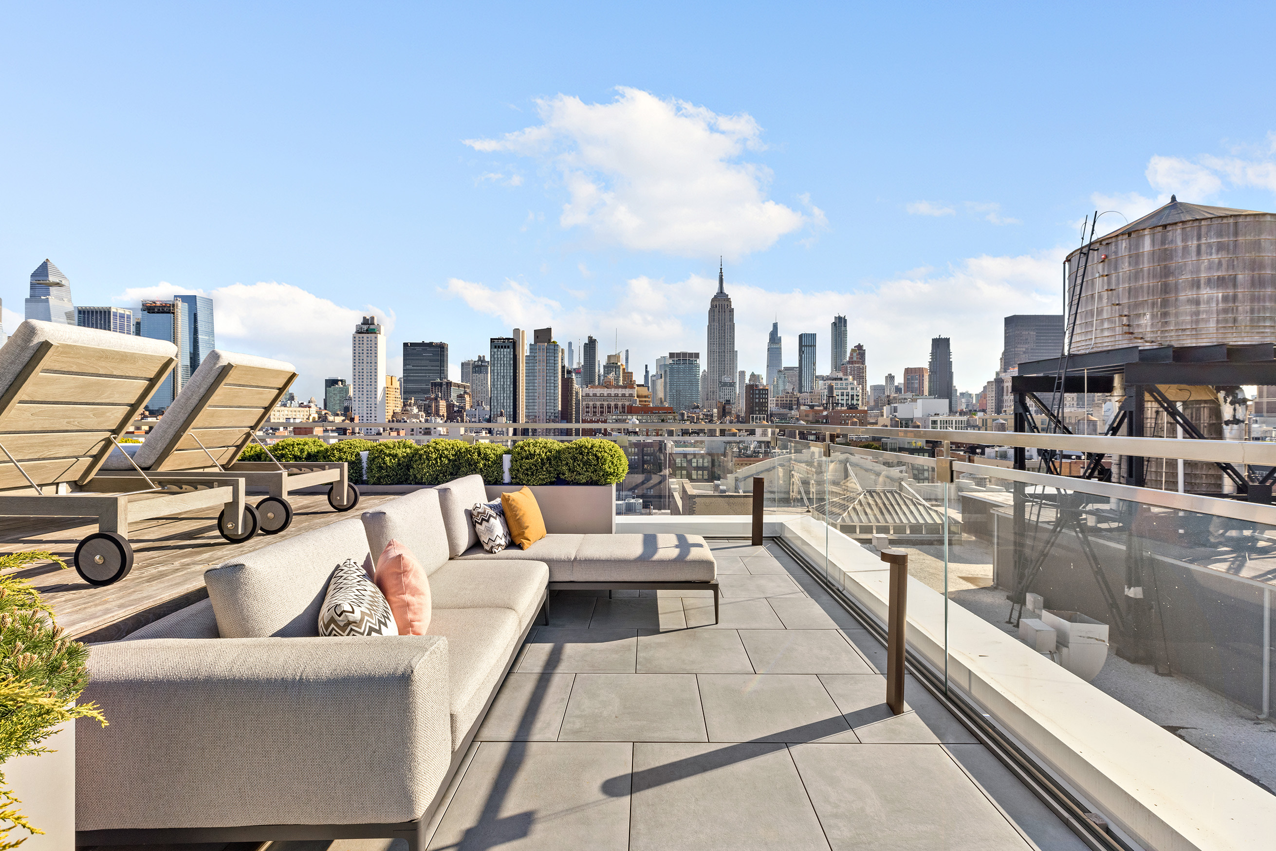 55 West 17th Street, Unit PH Manhattan, NY 10011 - Photo 21 of 36 a view of a terrace