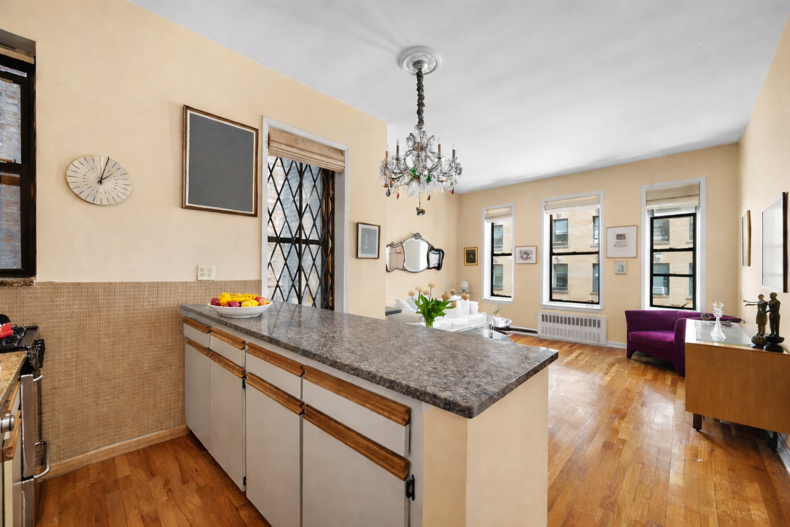 30 East 95th Street, Unit 4A Manhattan, NY 10128 - Photo 2 of 5