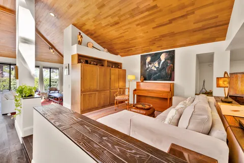 $1,235,000 | 5 Vista Loma Drive, Rancho Mirage, CA 92270