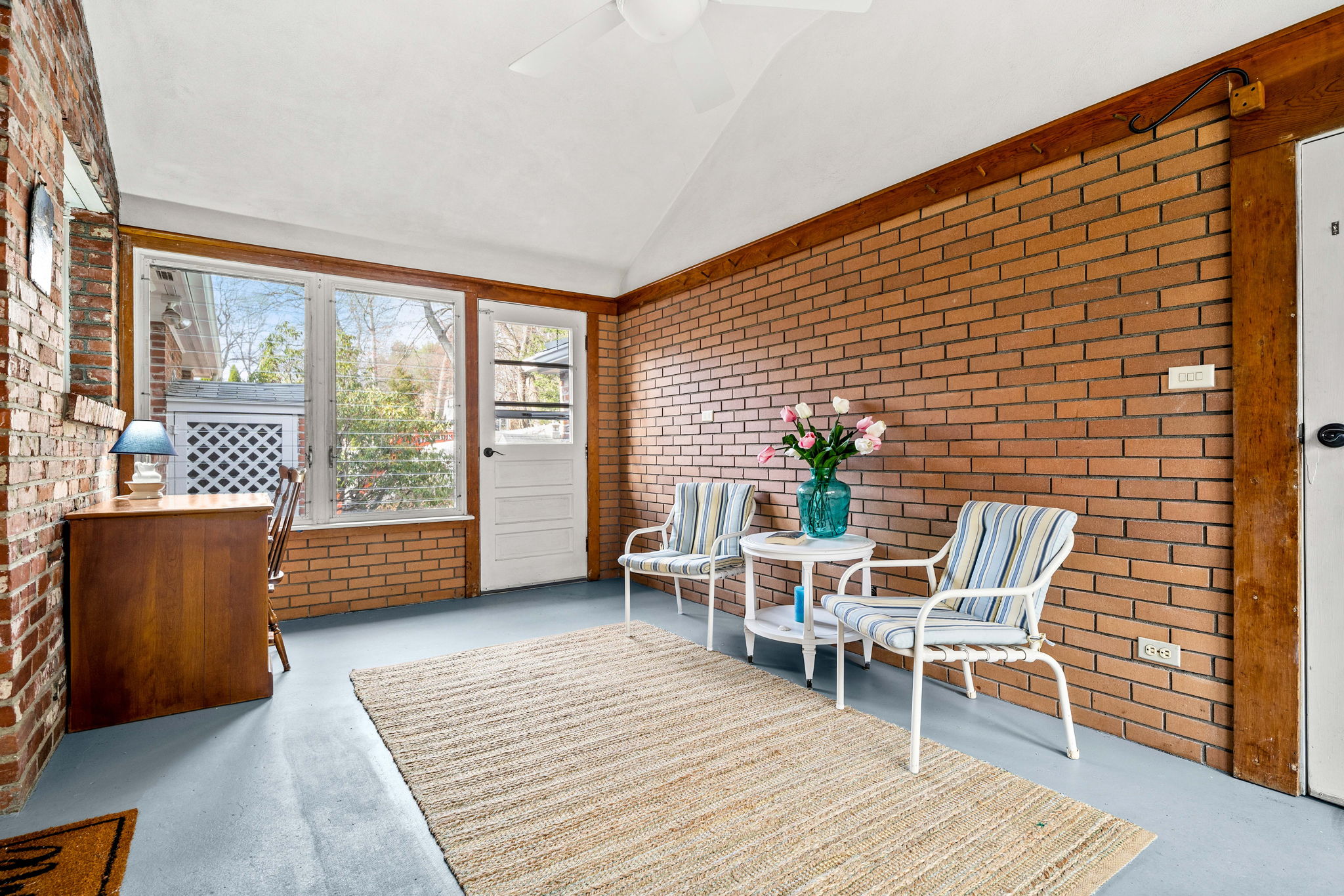 1 Ledgewood Road Wilmington, MA 01887 - Photo 2 of 33