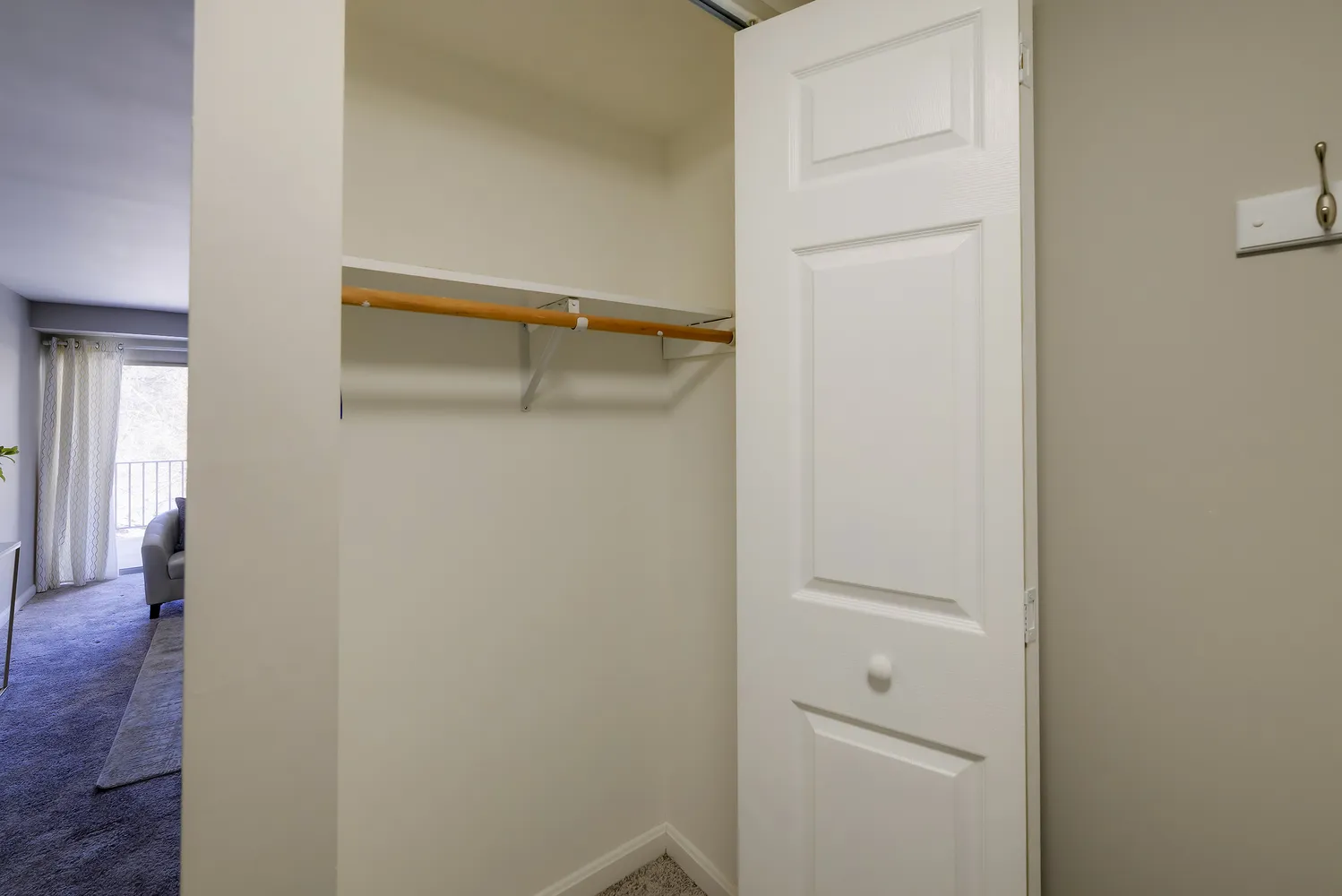 $240,000 | 7728 Hanover Parkway, Unit 203, Greenbelt, MD 20770