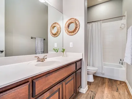 $870,000 | 100 Empire Court, Austin, TX 78737