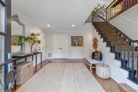 $1,250,000 | 1702 Mason Hill Drive, Alexandria, VA 22307