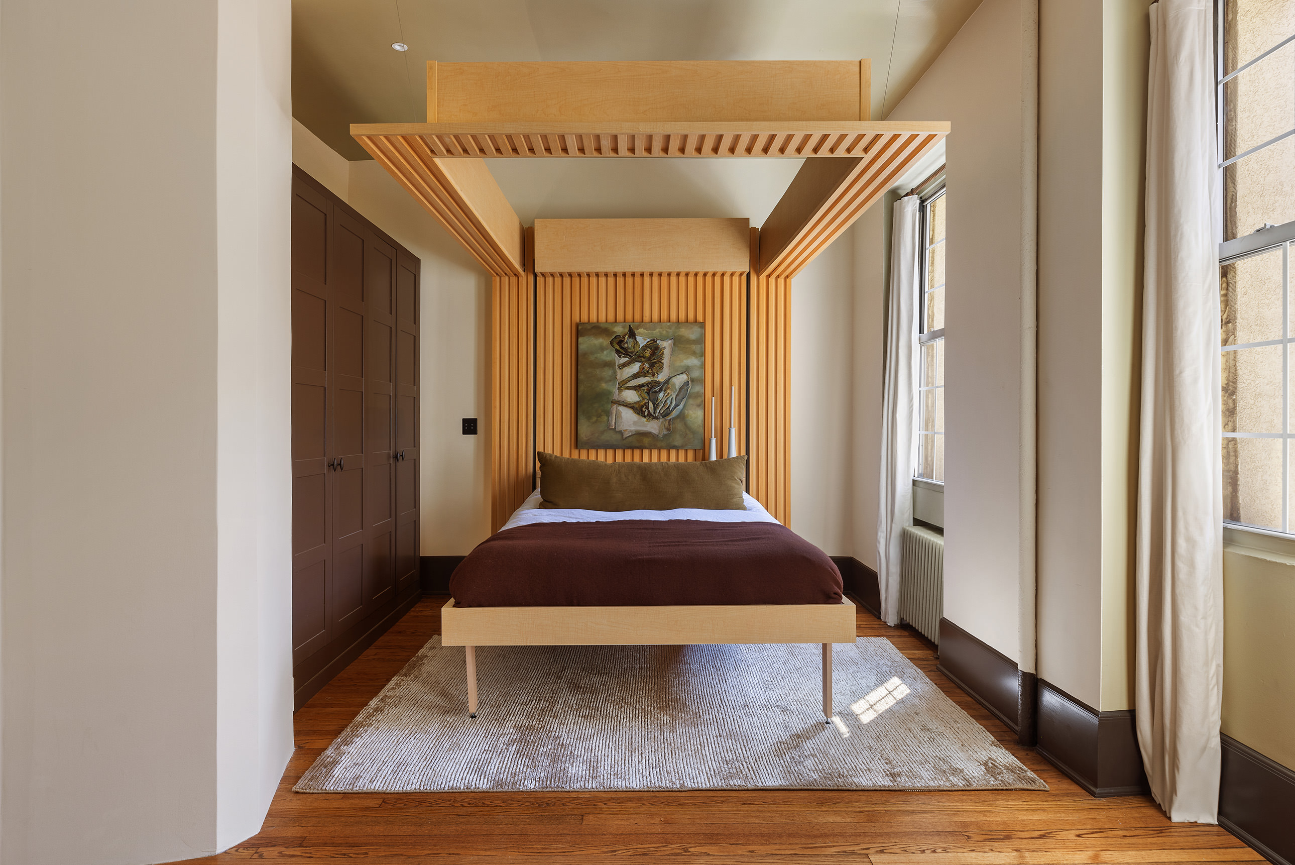 207 West 21st Street, Unit 3F Manhattan, NY 10011 - Photo 6 of 12 a view of entryway