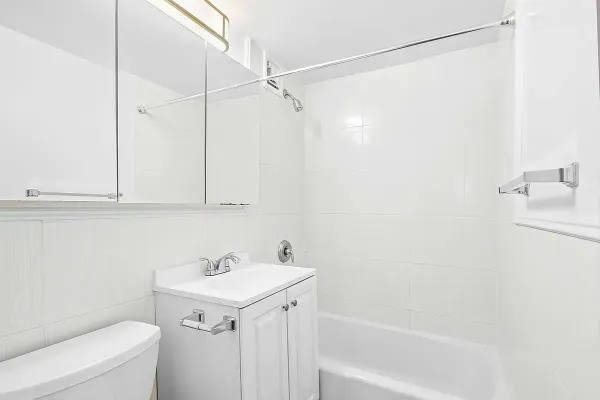 $3,295 | 228 East 81st Street, Unit 1A | Upper East Side