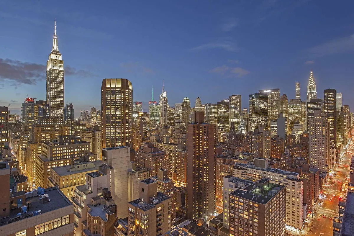 200 East 32nd Street, Unit 35C Manhattan, NY 10016 - Photo 17 of 26 a view of city