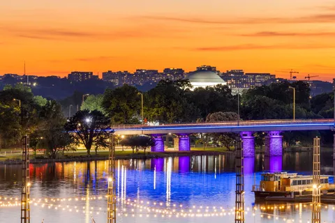 $1,649,000 | 45 Sutton Square Southwest, Unit 406, Washington, DC 20024