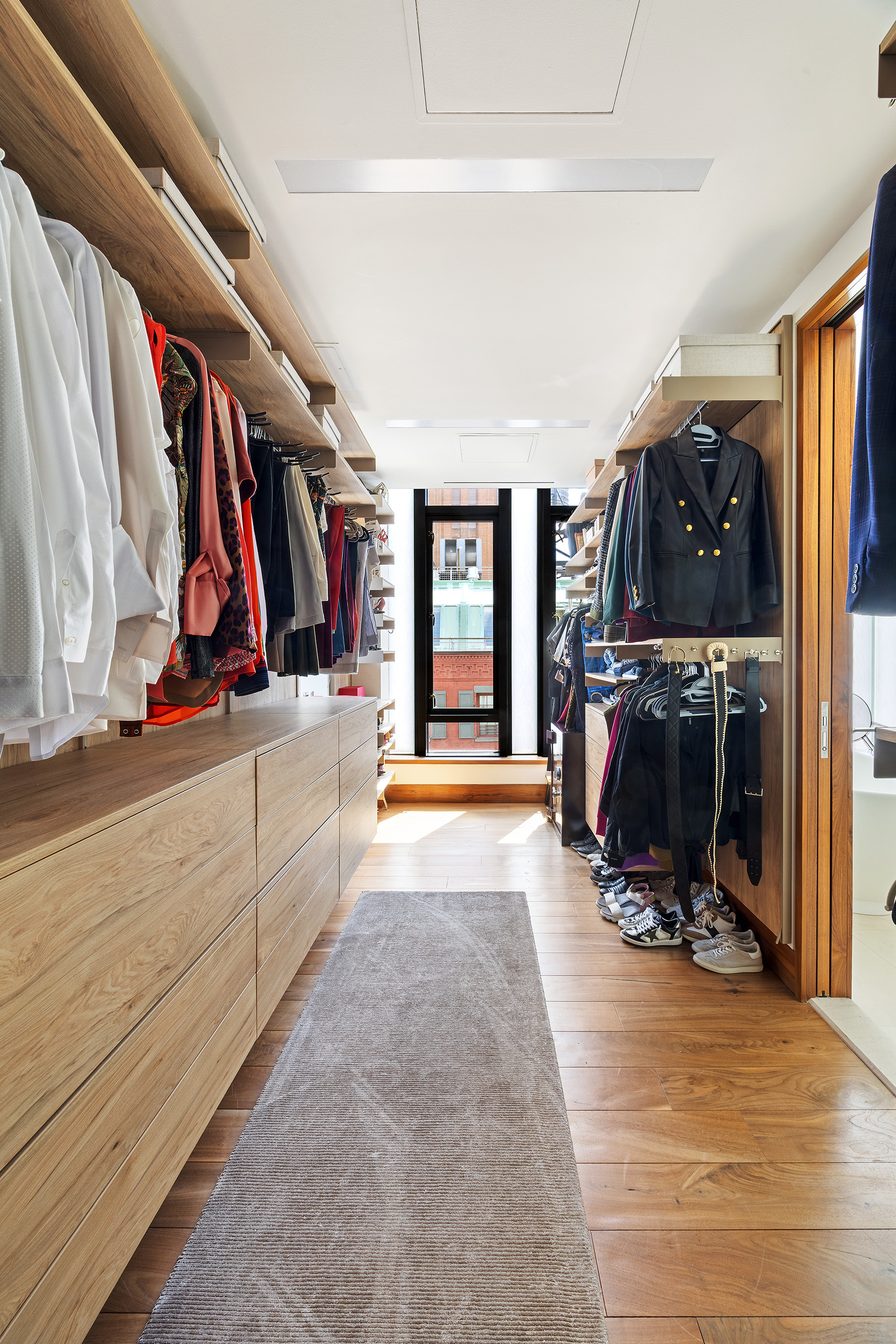 15 Leonard Street, Unit PH Manhattan, NY 10013 - Photo 24 of 37 a view of a room with gym equipment