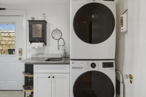 $1,250,000 | 2002 Ashwood Avenue, Nashville, TN 37212