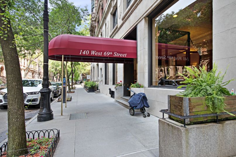 $2,595,000 | 140 West 69th Street, Unit 104 | Upper West Side